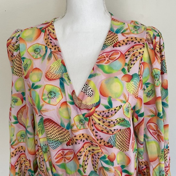 Farm Rio Wrap Blouse Womens XL Pink Rainforest Print Colorful summery Fairy Comf - Picture 3 of 16